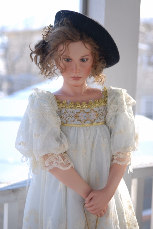 Два офицера и девушка, или поздравляю вас с Праздником Любви