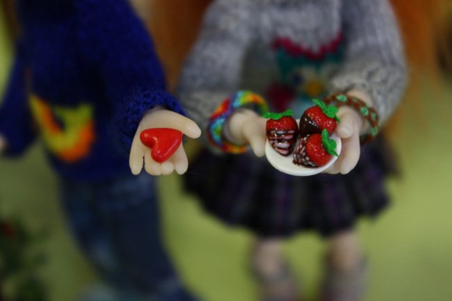 Как Фиби и Остин зиму зимовали. Часть 2: День Святого Валентина, 8 Марта