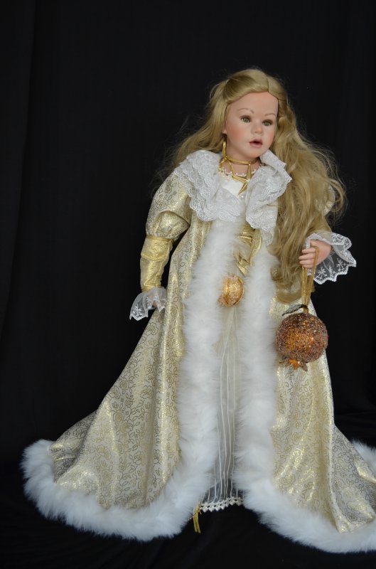 Очаровательная сказочная фарфоровая волшебница