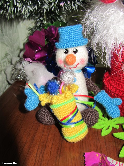 Праздничное настроение. Куклы БЖД и амигуруми (фото 5)