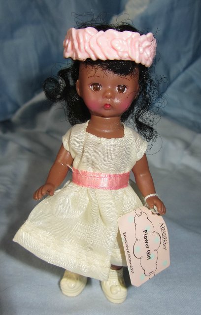 Сегодня тридцать восемь — Домашние коллекции кукол: фото собраний