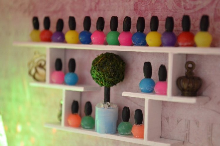 Полочка с миниатюрой "Маникюрный салон"+шкатулка+светильник