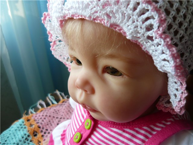 Наш новый пледик,а заодно и малышка на пледике (фото 6)