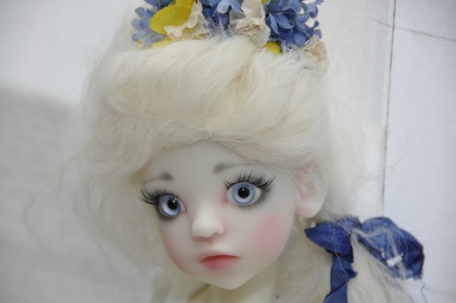 Белоснежное настроение.... Иззи от Кайе Виггз и немного Сейдж