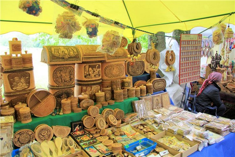 Троицкие гуляния у деревни Василёво, часть вторая. Архитектурно-этнографический музей под открытым небом "Василёво"