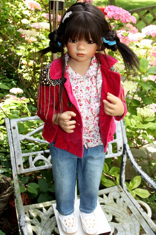 Солнечный денек в саду. Часть третья - Лилит и Анна Лу