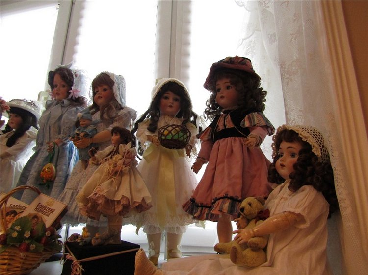 Великолепная четверка — Редкие антикварные куклы и реплики: воск