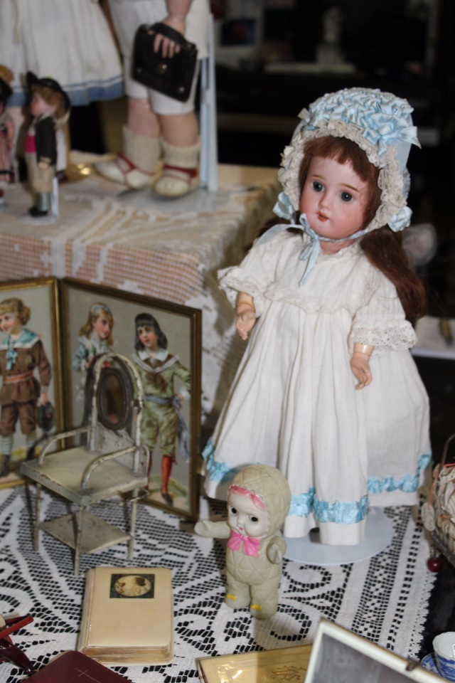 Все на выставку! Продолжение: Куклы и мишки