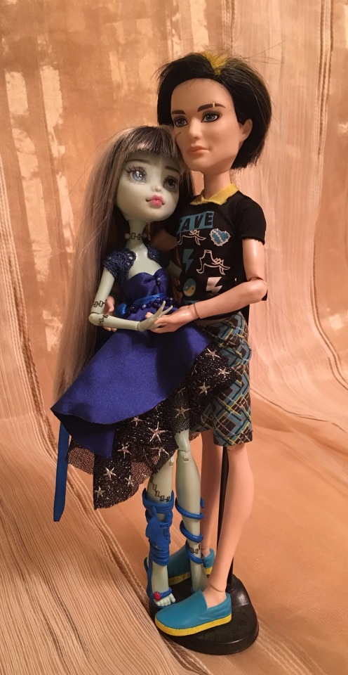 Этюд в персиковых тонах или коллекция монстров