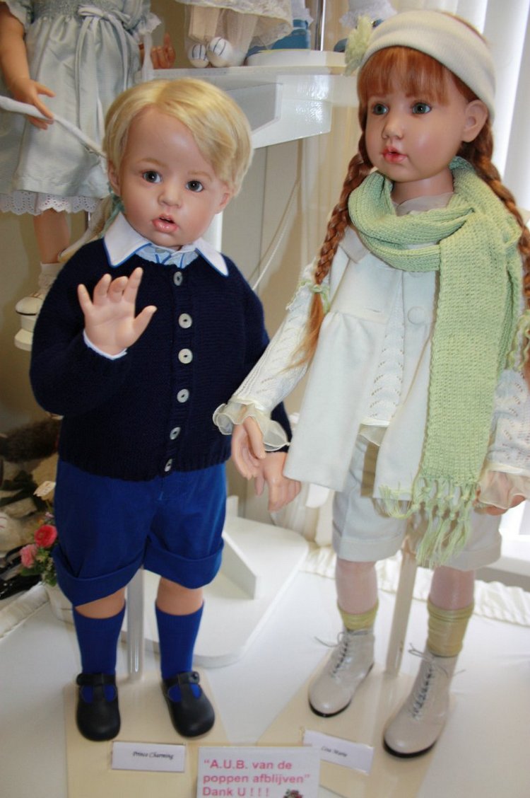 Первый показ новой коллекции 2016 года из резин от Hildegard Gunzel