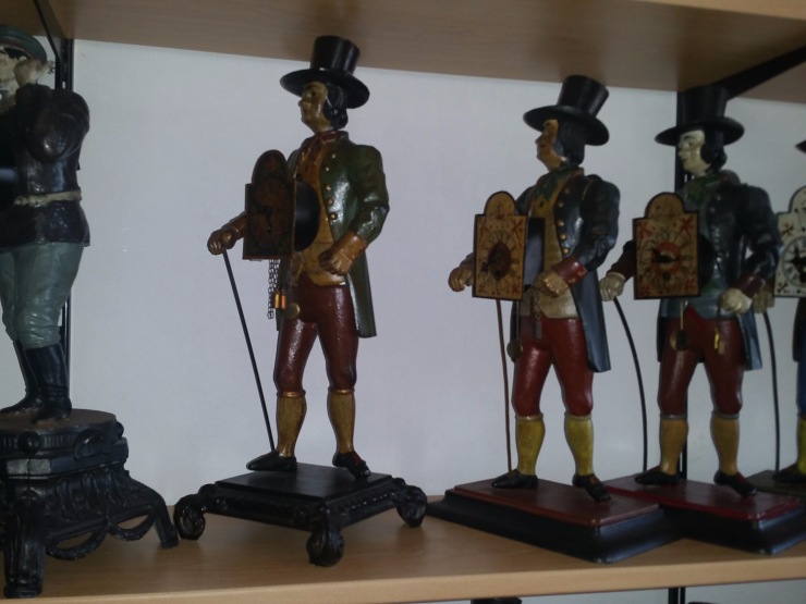 Старинные часы еще идут. Коллекция старинных часов - часть вторая