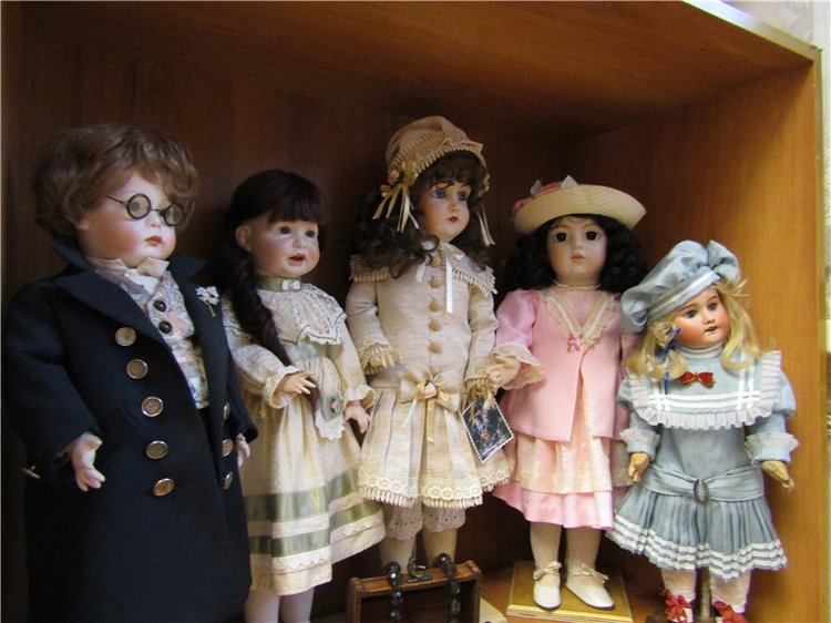 Великолепная четверка — Редкие антикварные куклы и реплики: воск