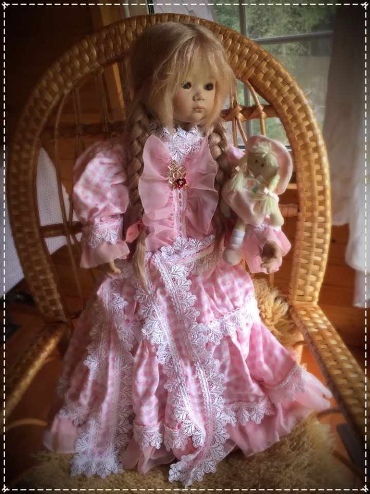 Не смогла устоять перед совершенством химочек... сдалась... и вот она - первая моя девочка