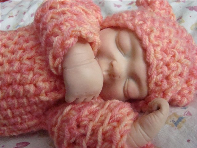 Сладкий, сахарный комочек....Кукла из пластика своими руками