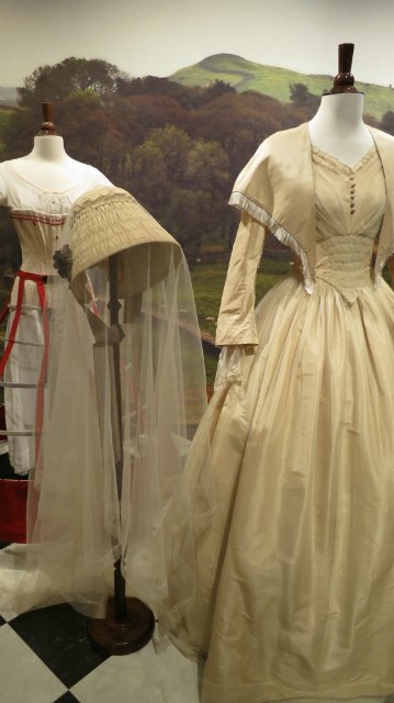 Как за неприметным фасадом может скрыватся просто удивительный Клондайк!!! Или "Это я удачно зашел!!!!!"