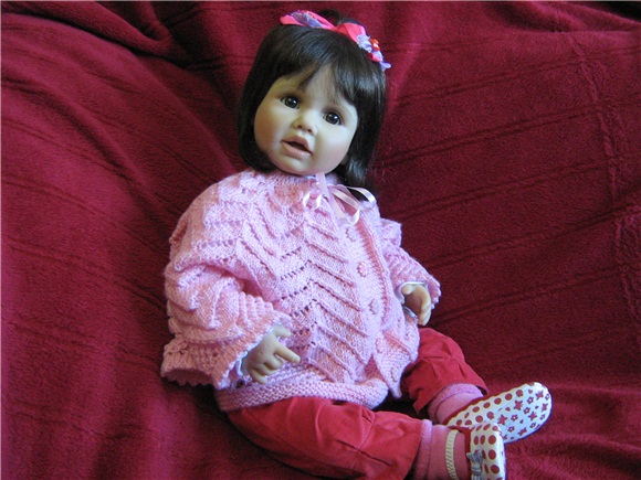 А вы любите подарки? Подарок для куклы Настеньки (фото 5)