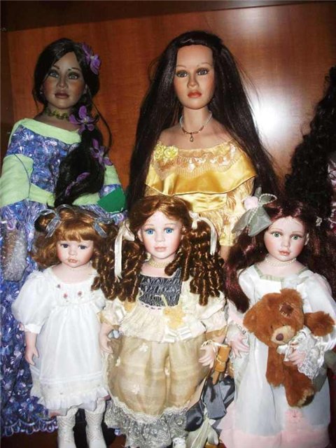 Продолжаю рассказ о моей коллекции: на этот раз фарфор в шкафу (фото 5)