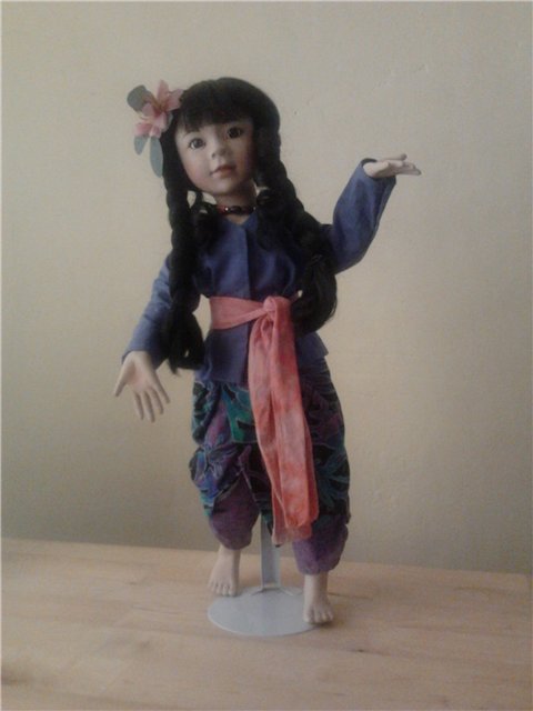 Море позитива, кукла из фарфора Kali от Joan Ibarolle для Ashton-Drake Galleries (фото 4)