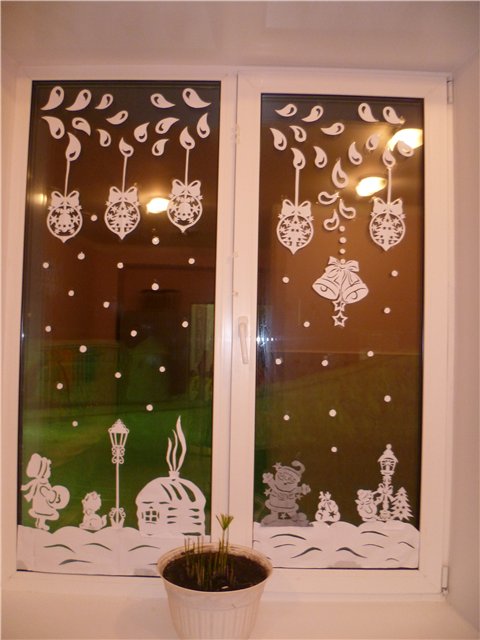 Новогоднее украшение окон (вытынанка) (фото 3)