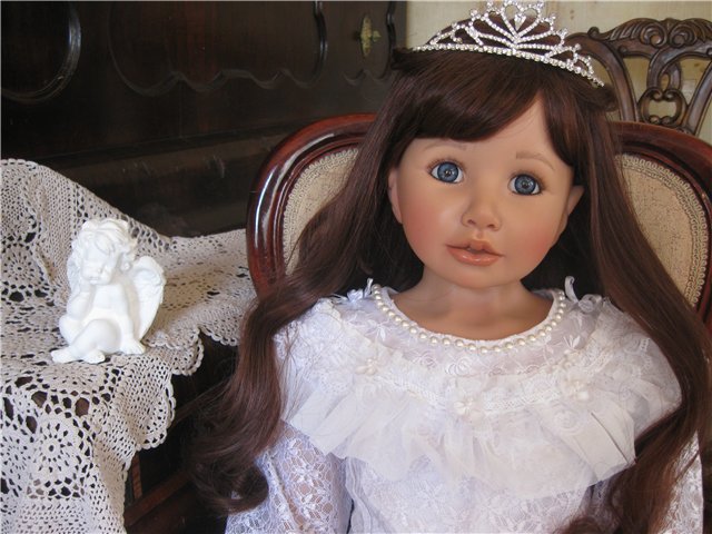 Нарядное платье для куклы