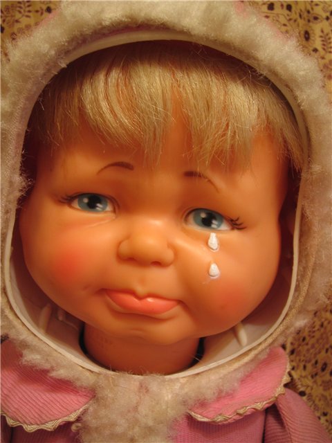 Три настроения одной куклы. Антикварная кукла 1967 года (фото 6)