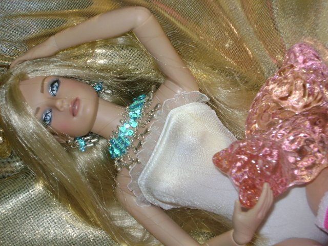 Nu Mood Sidney - девушка загадка от Tonnera