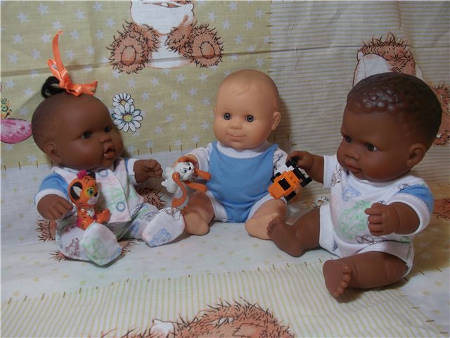 Малыши примеряют наряды | Бэйбики Малыши примеряют наряды — Одежда и обувь для кукол своими руками: фото (фото 4)