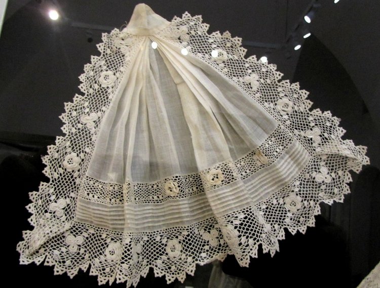 «Мода по-взрослому. Истории из кукольного гардероба» - выставка в Музее-заповеднике «Царицыно» - продолжение - детали. Часть