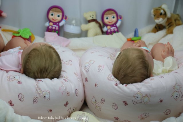 Близняшечки Ноа... Куколки реборн Виктории Вишни