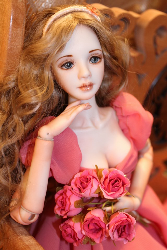 Моя первая фарфоровая шарнирная кукла. Есть фото 18+