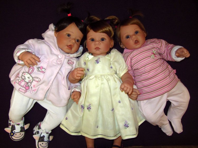 Любовь к Lee Middleton обязательна, можно ли остановится на одной кукле... мы в ожидании новенькой