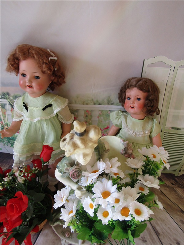 Две куклы Sonnenberg - две сестры. Этюд в салатовых тонах (фото 3)