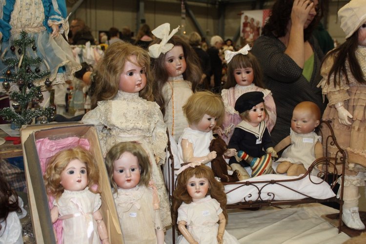 Выставка мишек, кукол и кукольной миниатюры в Голландии 2017 - часть третья