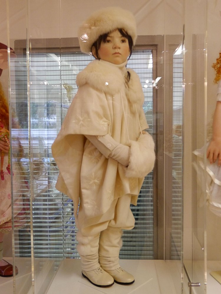 Гунзель открыла новый выставочный зал. Наслаждаемся