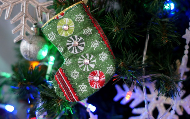 Новый год ручной работы . Вышивка