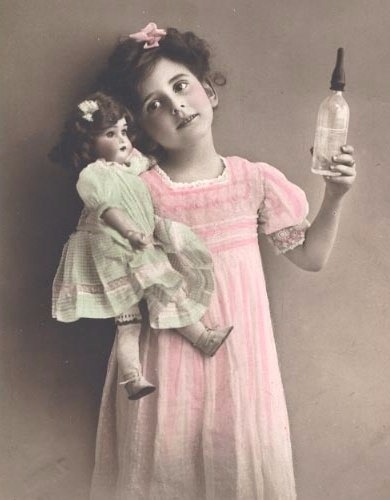 Старый фотоальбом. Девочки и куклы - продолжение