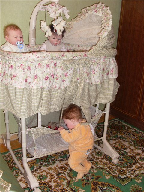 Колыбель для кукол реборн. Ура! пока одна на всех (фото 8)