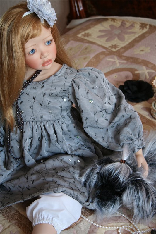 Чёрное или белое? Милли от Christine Orange