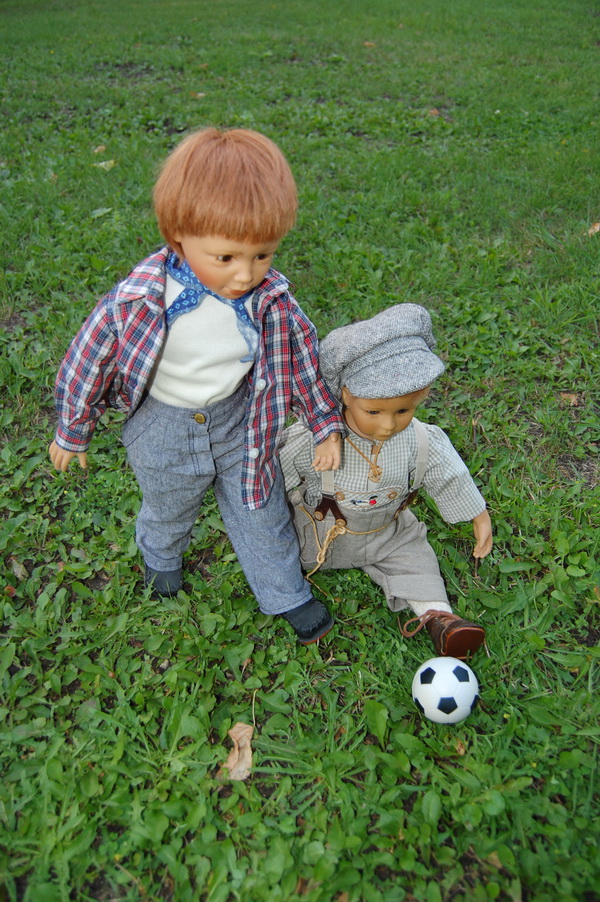 Мальчишки и футбол. Куклы Bettina Feigenspan-Hirsch (фото 8)