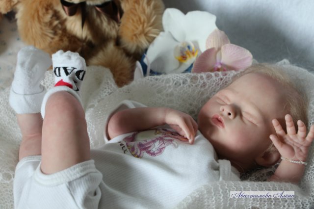 Кукла реборн Миля. Молд Sadie (фото 7)