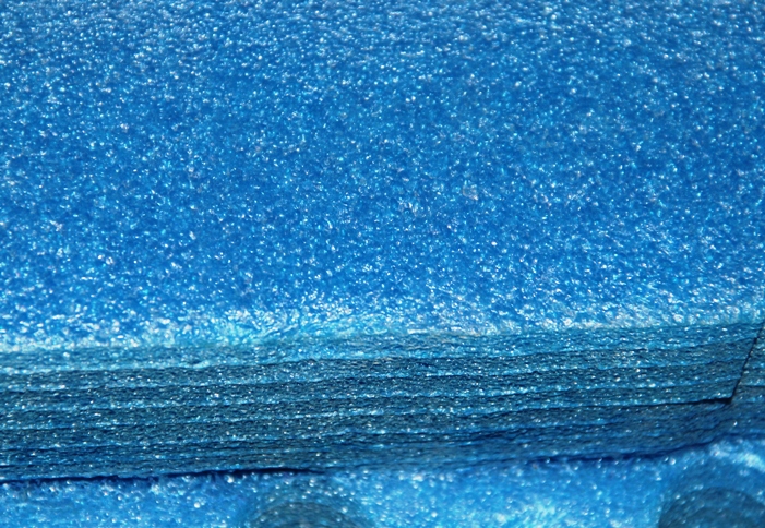 В подарок всем мастерицам сайта – идейка! Удобная, практичная, безопасная игольница – мастерим быстро. МК