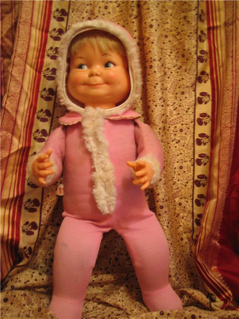 Три настроения одной куклы. Антикварная кукла 1967 года (фото 8)