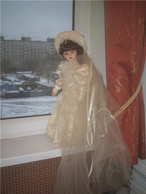 Невеста со старинного портрета - BEBE BRU от Patricia Loveless (фото 9)