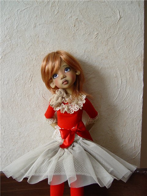 Абигайль (Kaye Wiggs Hope) в разных паричках (фото 2)