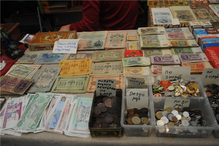 На Тишинку мы пошли – там сокровища нашли. Взгляд на «Блошиный рынок» со второго этажа | Бэйбики На Тишинку мы пошли – там сокровища нашли. Взгляд на «Блошиный рынок» со второго этажа