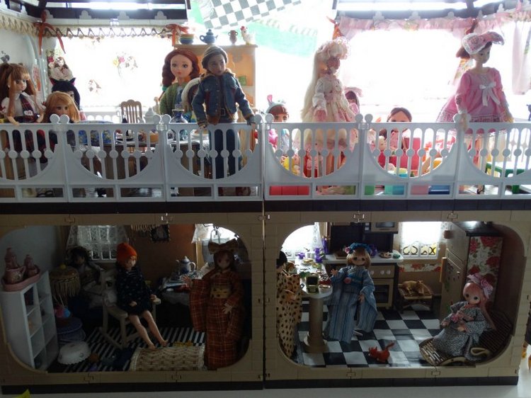 Где всё это умещается? Или моё кукольное царство