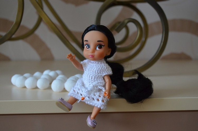 Мини дисней аниматорс Жасмин демонстрирует наряды