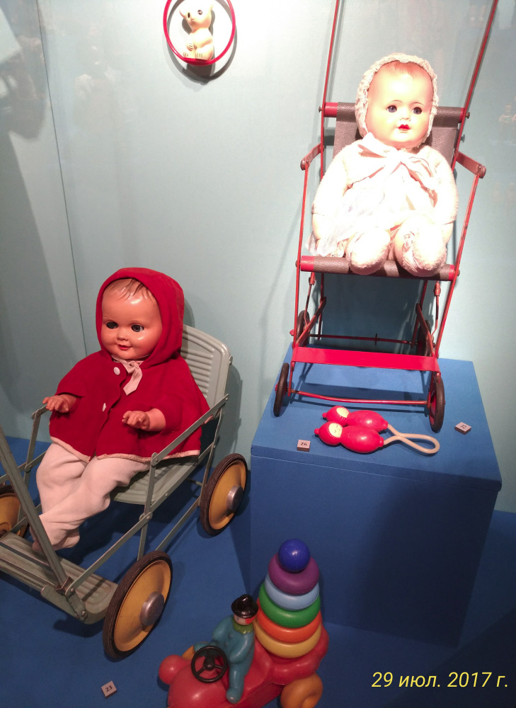 Выставка «Все лучшее – детям. Игрушки 1950–1980 годов из коллекции Сергея Романова». Часть 1