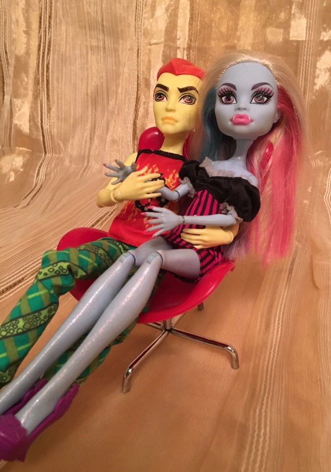 Этюд в персиковых тонах или коллекция монстров