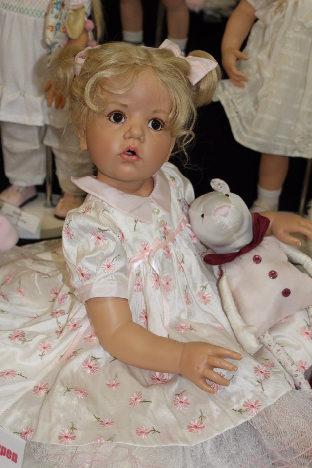 Все на выставку! Продолжение: Куклы и мишки (фото 6)